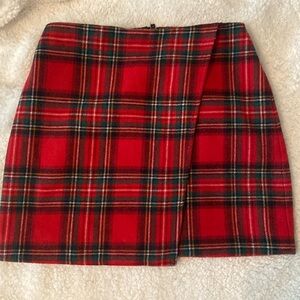 Hollister holiday high waisted checkered skirt